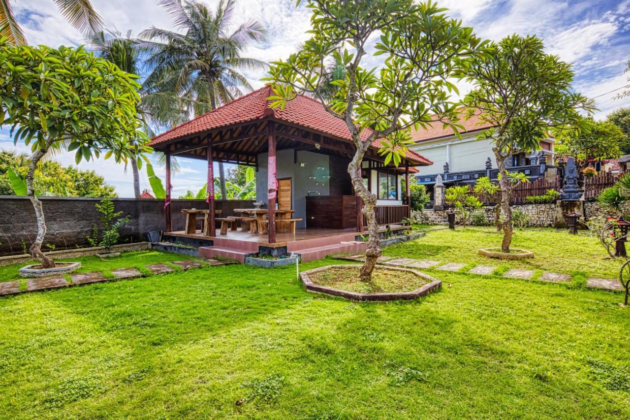 Megaland Bungalow Batununggul Экстерьер фото