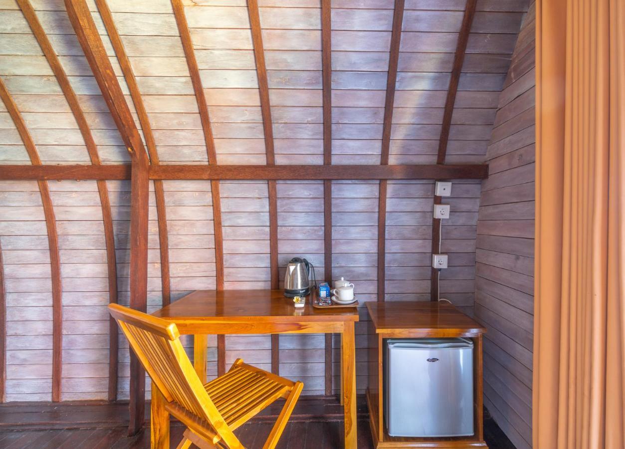Megaland Bungalow Batununggul Экстерьер фото